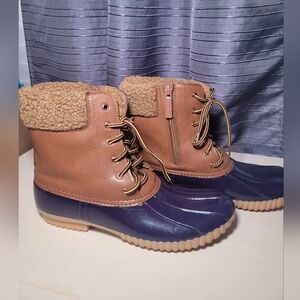 Nature breeze woman's boots size 9